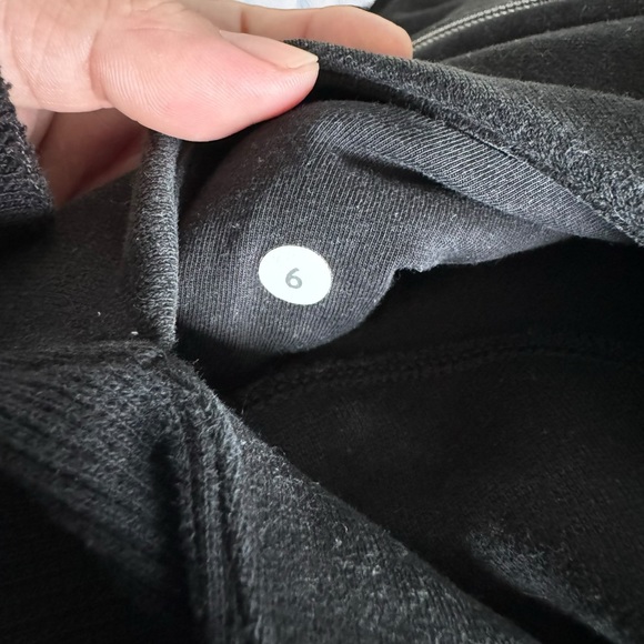 Lululemon Athletic Women Scuba Full zip hoodie black Sz 6 Workout Gym Casual - Picture 7 of 8